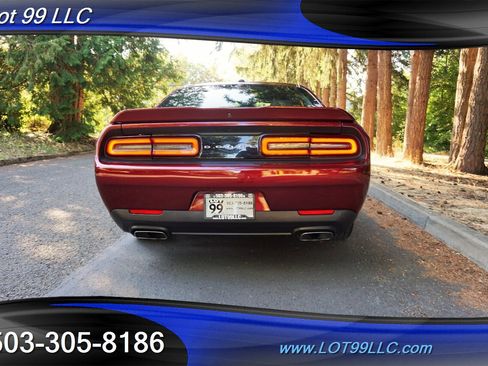 Used 2021 Dodge Challenger R/T image 10