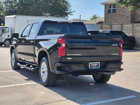 Used 2025 Chevrolet Silverado 1500 Custom RWD image 3