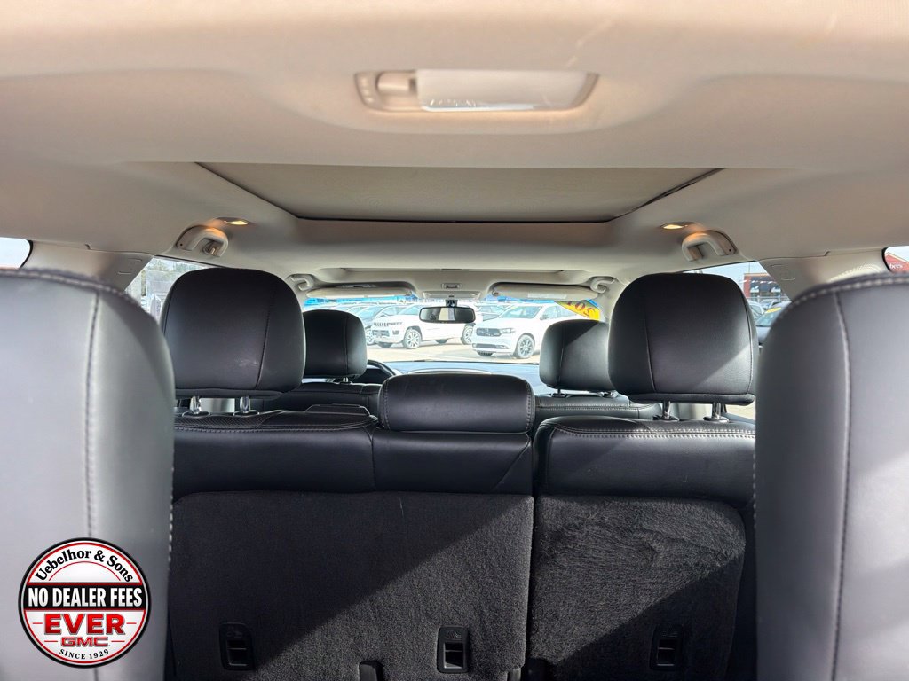 Used 2015 Nissan Pathfinder Platinum w/ Cargo Package FWD image 12