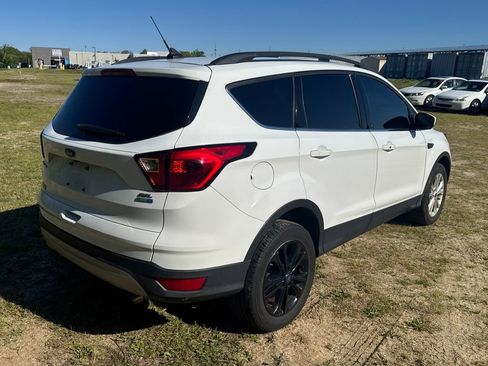 Used 2019 Ford Escape SEL AWD/4WD image 10