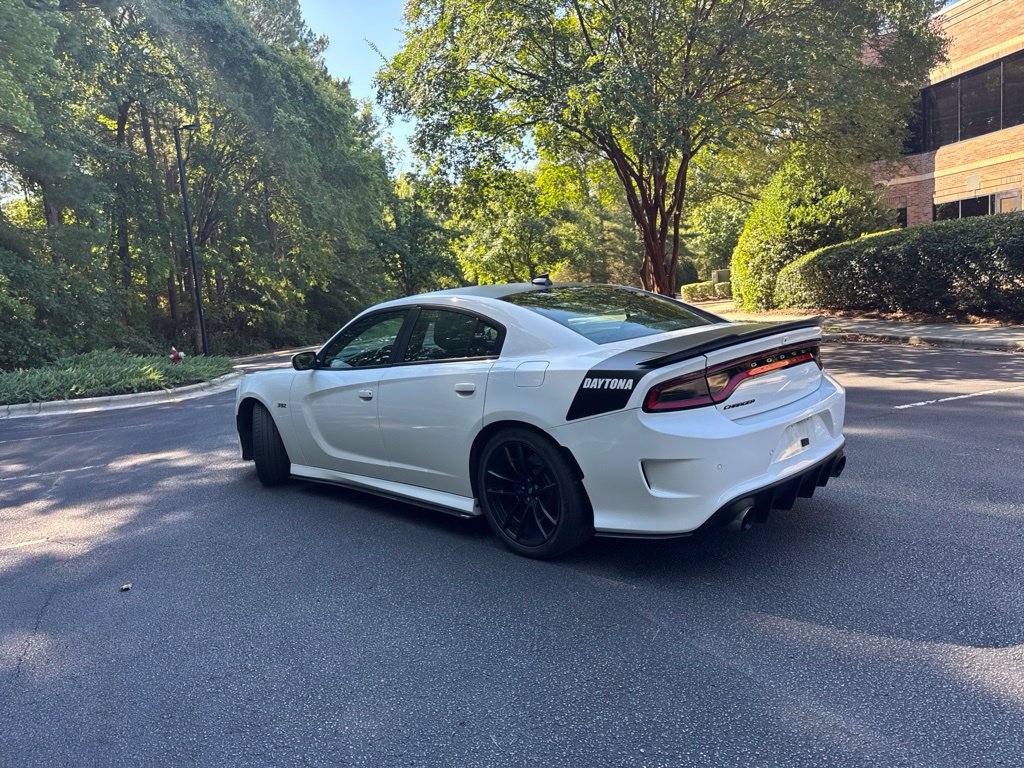 Used 2018 Dodge Charger R/T RWD image 5