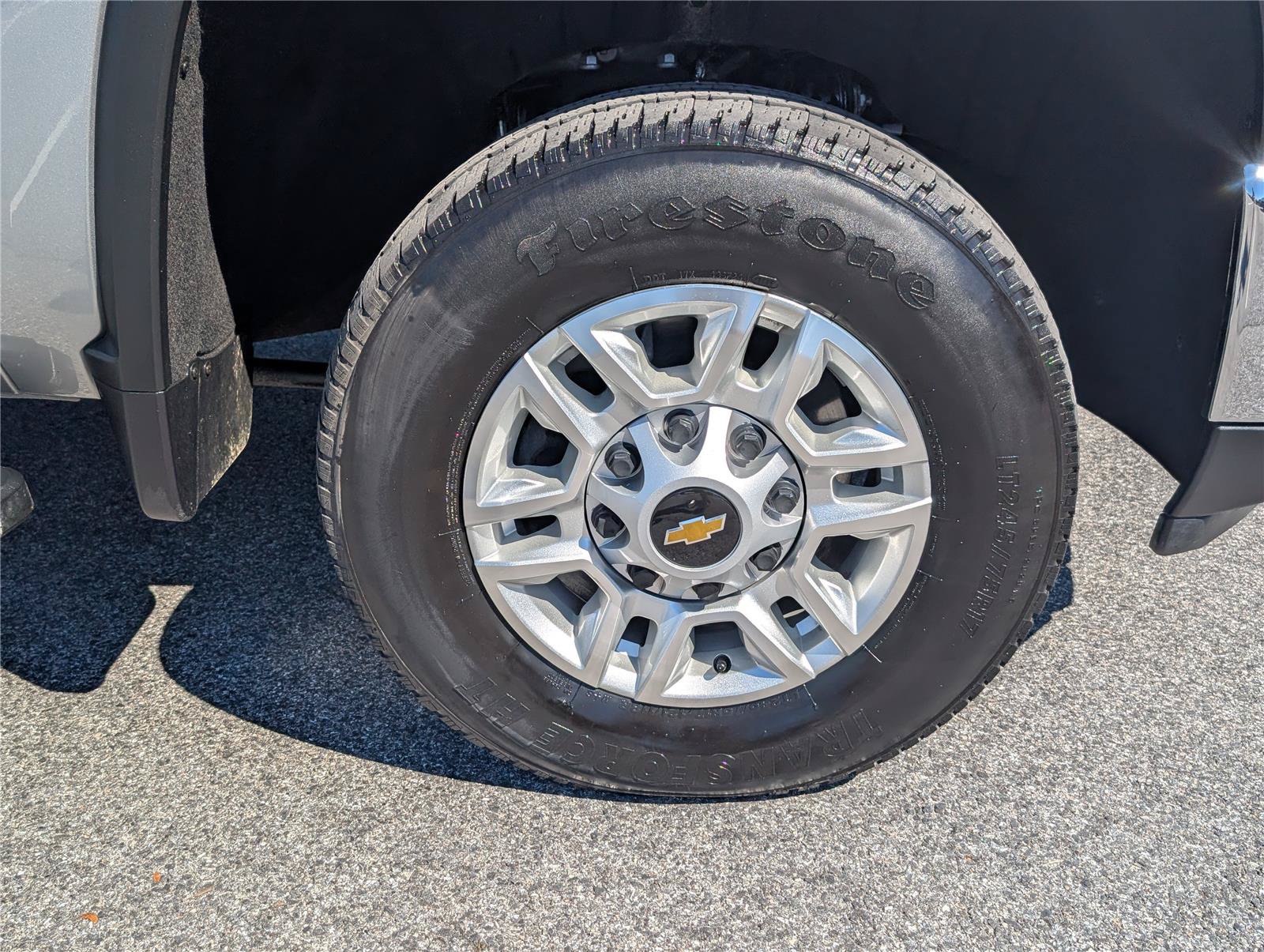 Used 2025 Chevrolet Silverado 2500 LT w/ Convenience Package AWD/4WD image 9