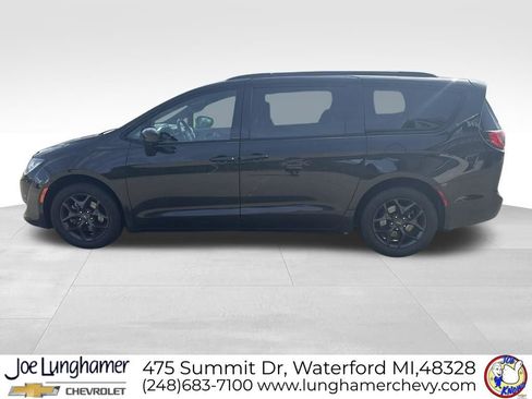 Used 2019 Chrysler Pacifica Touring-L w/ Advanced Safetytec Group FWD image 7