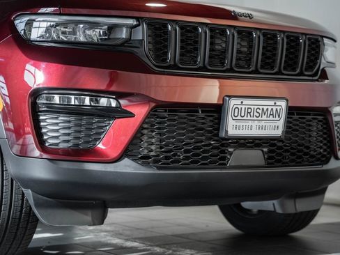 New 2025 Jeep Grand Cherokee Limited image 14