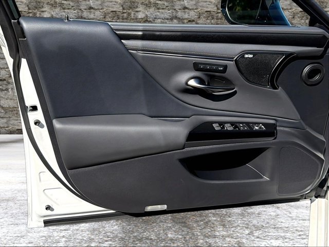 Certified 2025 Lexus ES 350 Ultra Luxury w/ Accessory Package (Z1) FWD image 21