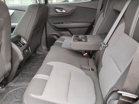Used 2024 Chevrolet Blazer LT w/ Convenience Package FWD image 17
