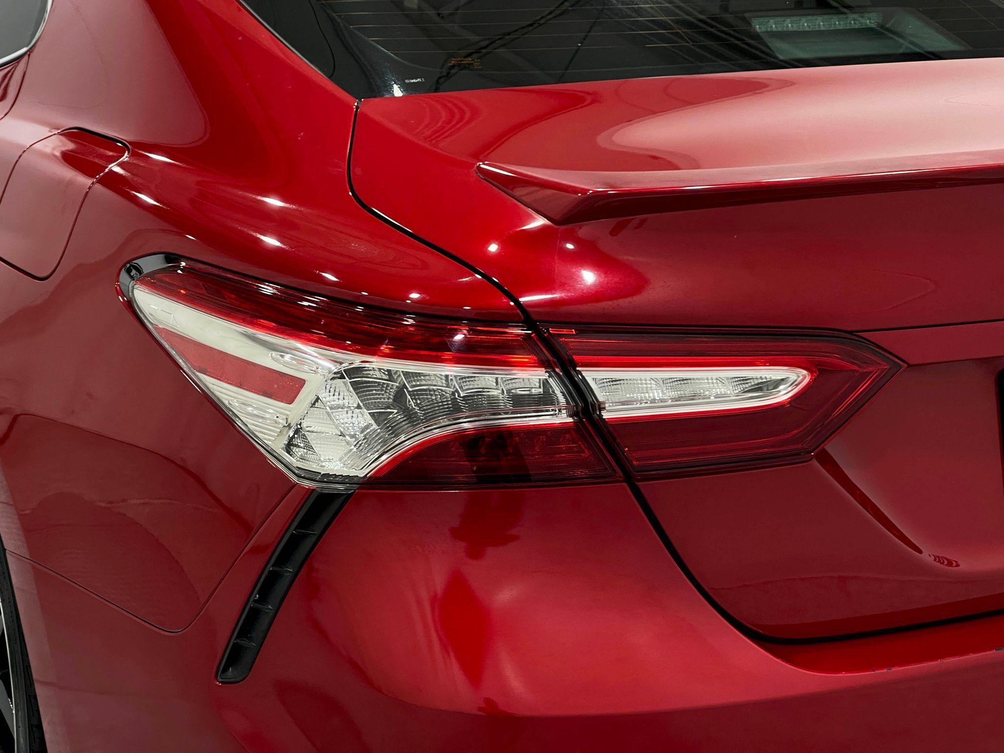 Used 2020 Toyota Camry XSE FWD image 32