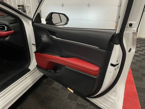 Used 2021 Toyota Camry XSE w/ Navigation Package image 39