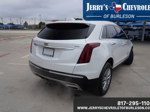 Used 2022 Cadillac XT5 Premium Luxury w/ Technology Package image 5