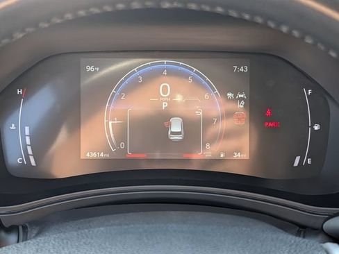 Used 2025 Toyota Grand Highlander AWD image 21
