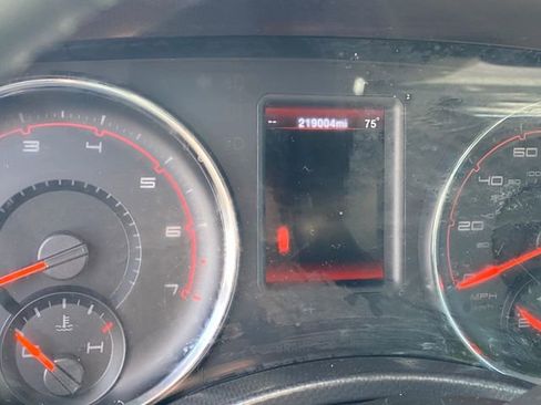 Used 2012 Dodge Charger SXT w/ Sport Appearance Group RWD image 9