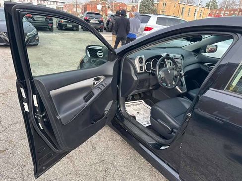 Used 2009 Pontiac Vibe GT image 9