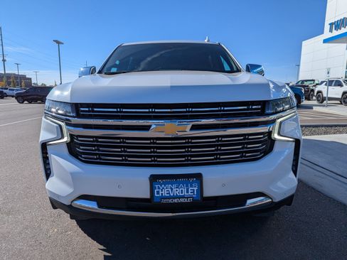 Used 2023 Chevrolet Suburban Premier image 5