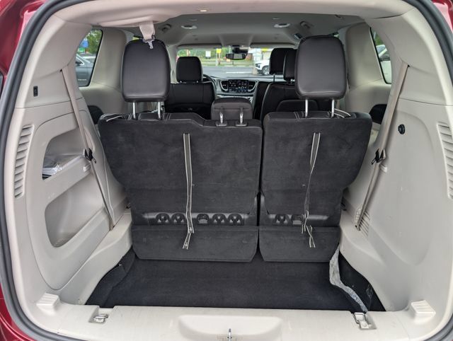 Used 2023 Chrysler Pacifica Touring-L FWD image 21