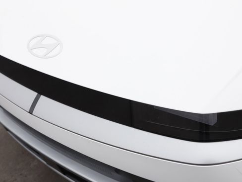 New 2026 Hyundai Ioniq 5 SEL image 13