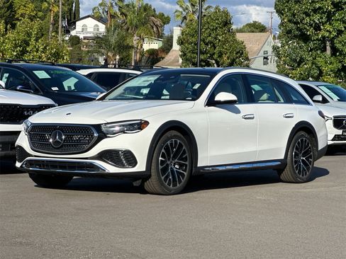 New 2026 Mercedes-Benz E 450 4MATIC All-Terrain Wagon image 7