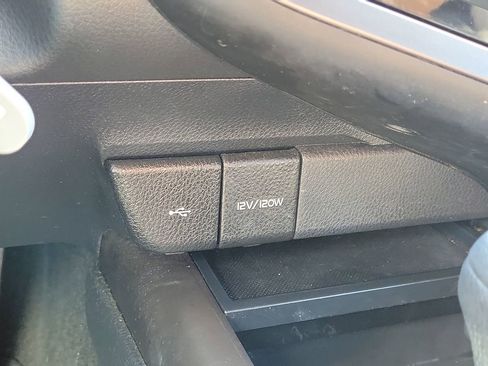 Used 2023 Toyota Camry LE image 17