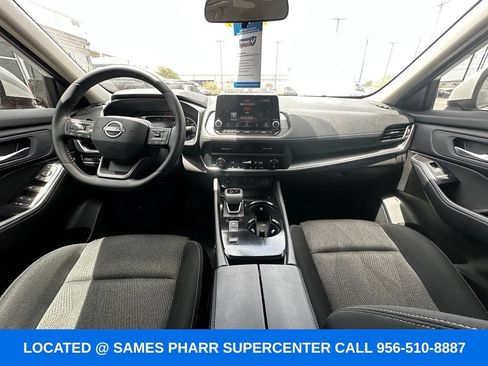 Used 2026 Nissan Rogue SV FWD image 10