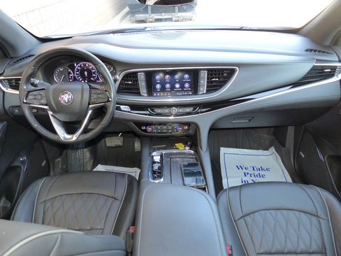 Used 2023 Buick Enclave Avenir w/ Avenir Technology Package AWD/4WD image 23