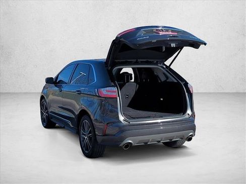Used 2019 Ford Edge Titanium w/ Equipment Group 301A image 10