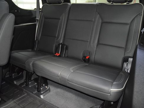Used 2023 Chevrolet Tahoe Premier w/ Advanced Technology Package AWD/4WD image 42