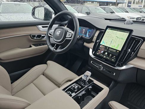 New 2026 Volvo XC90 T8 Ultra w/ Lounge Package AWD/4WD image 10