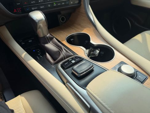 Used 2018 Lexus RX 350L AWD image 24