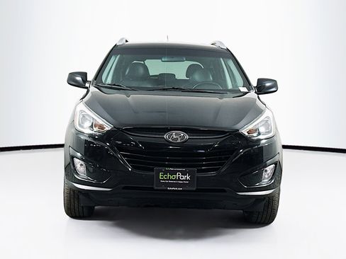 Used 2014 Hyundai Tucson SE image 2