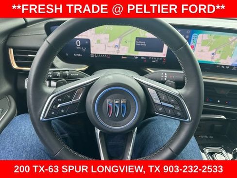 Used 2025 Buick Envision Avenir AWD/4WD image 13