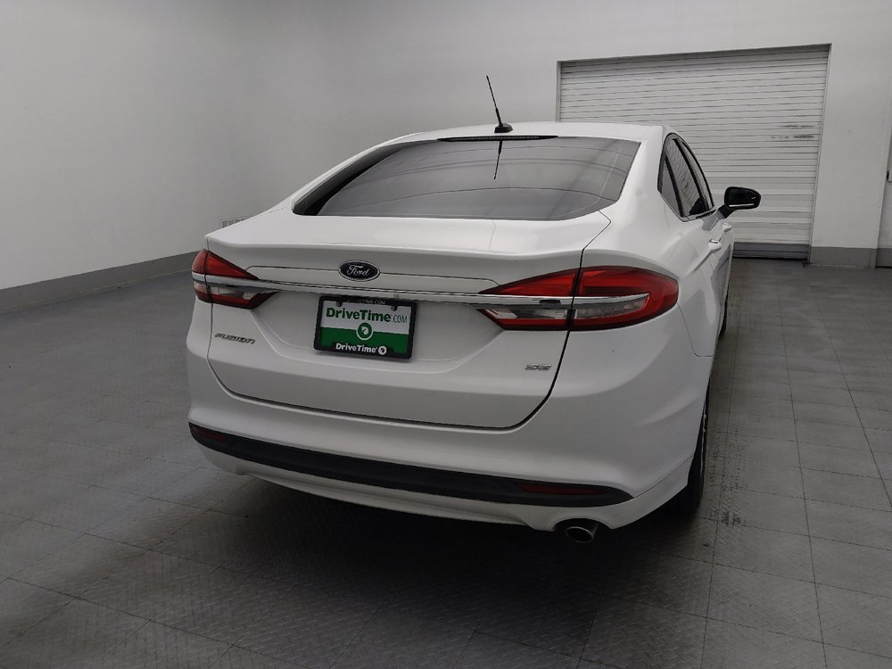 Used 2018 Ford Fusion SE FWD image 7
