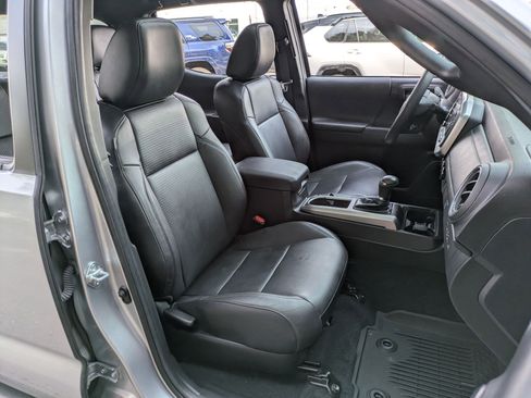 Used 2023 Toyota Tacoma Limited image 24