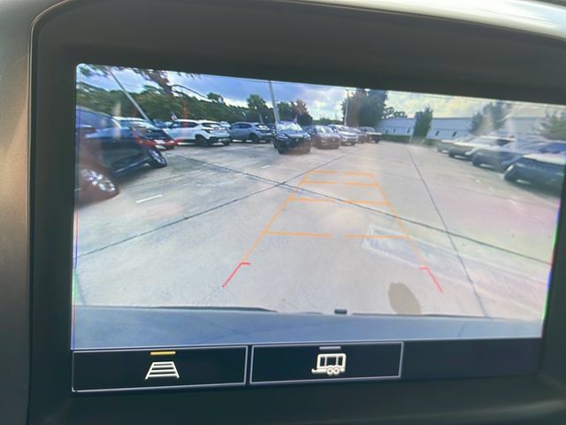 Used 2021 Chevrolet Silverado 1500 LT Trail Boss w/ Convenience Package II AWD/4WD image 19