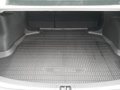 Used 2022 Toyota Corolla XSE image 18