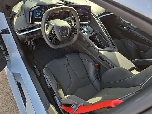 Used 2023 Chevrolet Corvette Stingray Coupe w/ Z51 Performance Package image 13