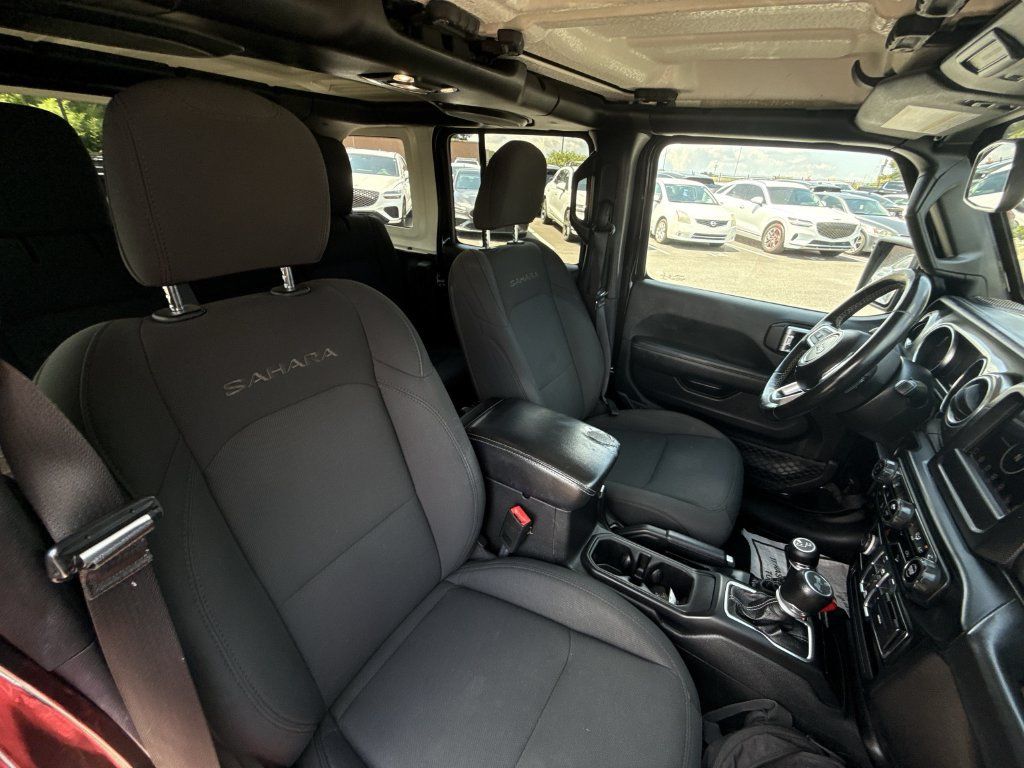 Used 2020 Jeep Wrangler Unlimited Sahara AWD/4WD image 32