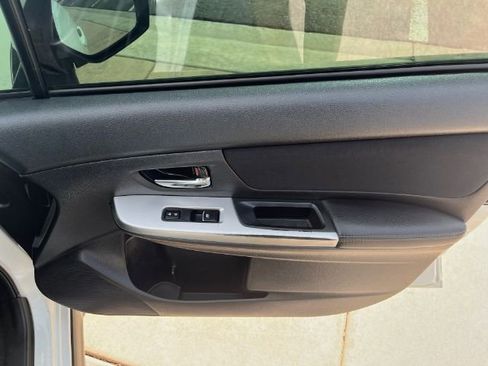 Used 2015 Subaru Crosstrek 2.0i Premium image 17
