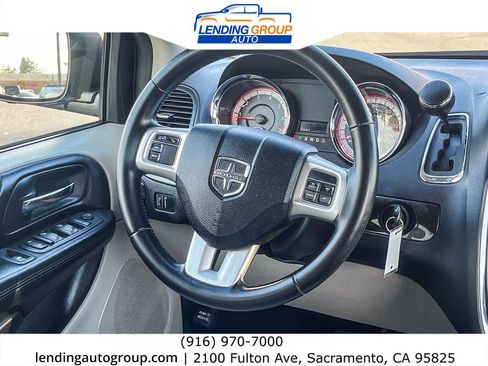 Used 2017 Dodge Grand Caravan SE w/ Power Window Group image 13