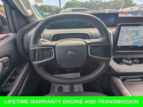 Used 2025 Ford Expedition Max Active RWD image 18