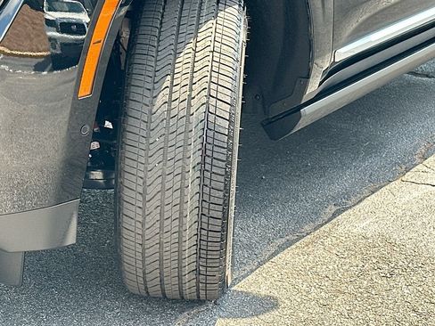 New 2026 GMC Yukon XL Denali w/ Denali Reserve Package AWD/4WD image 25