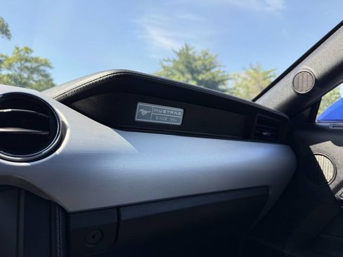 Used 2016 Ford Mustang Premium RWD image 20