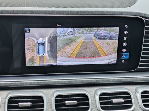 Used 2021 Mercedes-Benz GLE 350 image 23