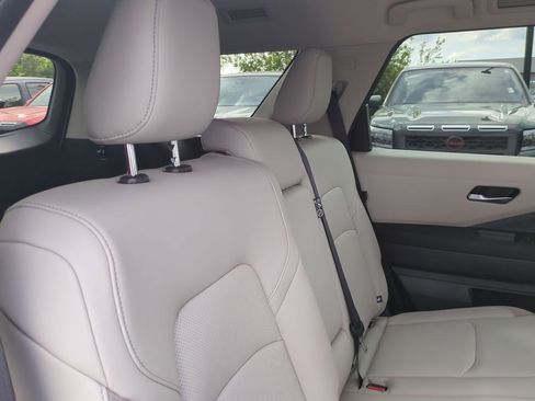 New 2026 Nissan Pathfinder SL FWD image 35