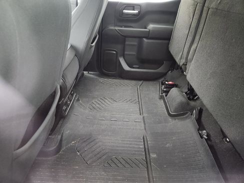 Used 2022 Chevrolet Silverado 1500 LT image 15