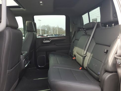 Used 2025 Chevrolet Silverado 2500 LTZ w/ LTZ Plus Package image 14