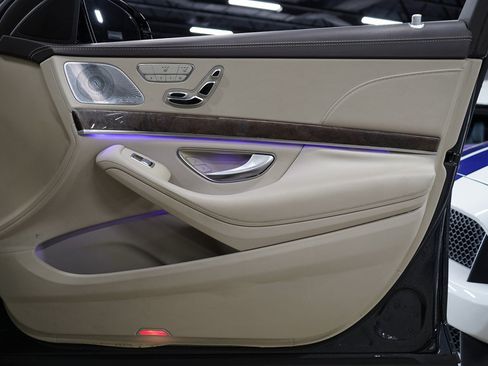 Used 2018 Mercedes-Benz S 450 Sedan image 34