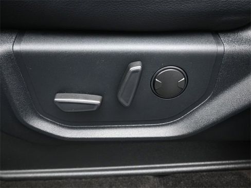 Used 2021 Ford Expedition XLT image 33