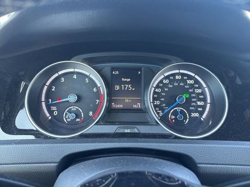 Used 2016 Volkswagen Golf R 4-Door image 15