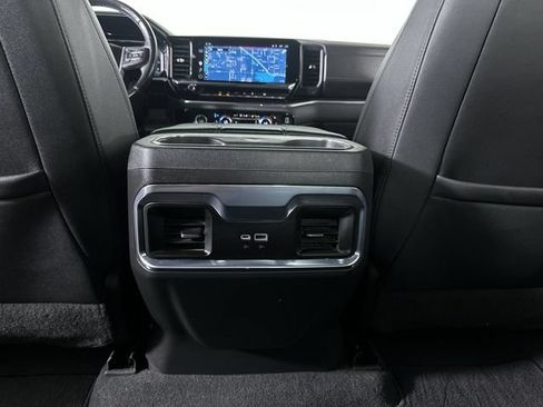 Used 2023 GMC Sierra 1500 SLT AWD/4WD image 22