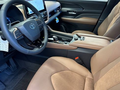 Certified 2026 Toyota Grand Highlander AWD Hybrid image 12