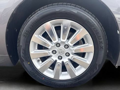 Used 2015 Toyota Sienna XLE Premium AWD/4WD image 31